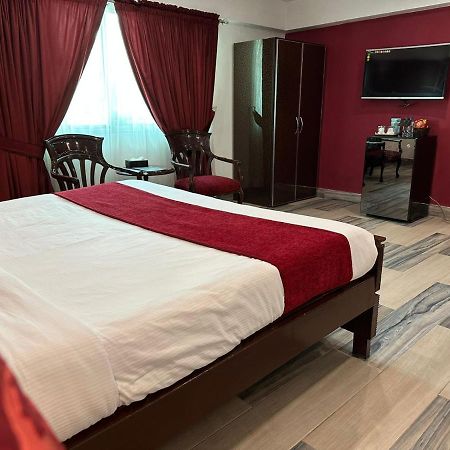 Lawrence View Hotel, 라호르 외부 사진