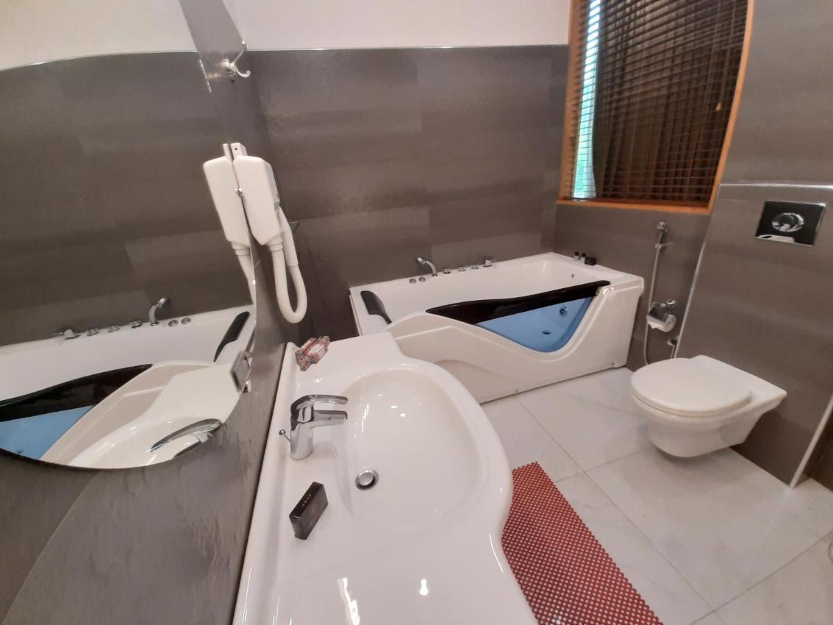 Lawrence View Hotel, 라호르 외부 사진