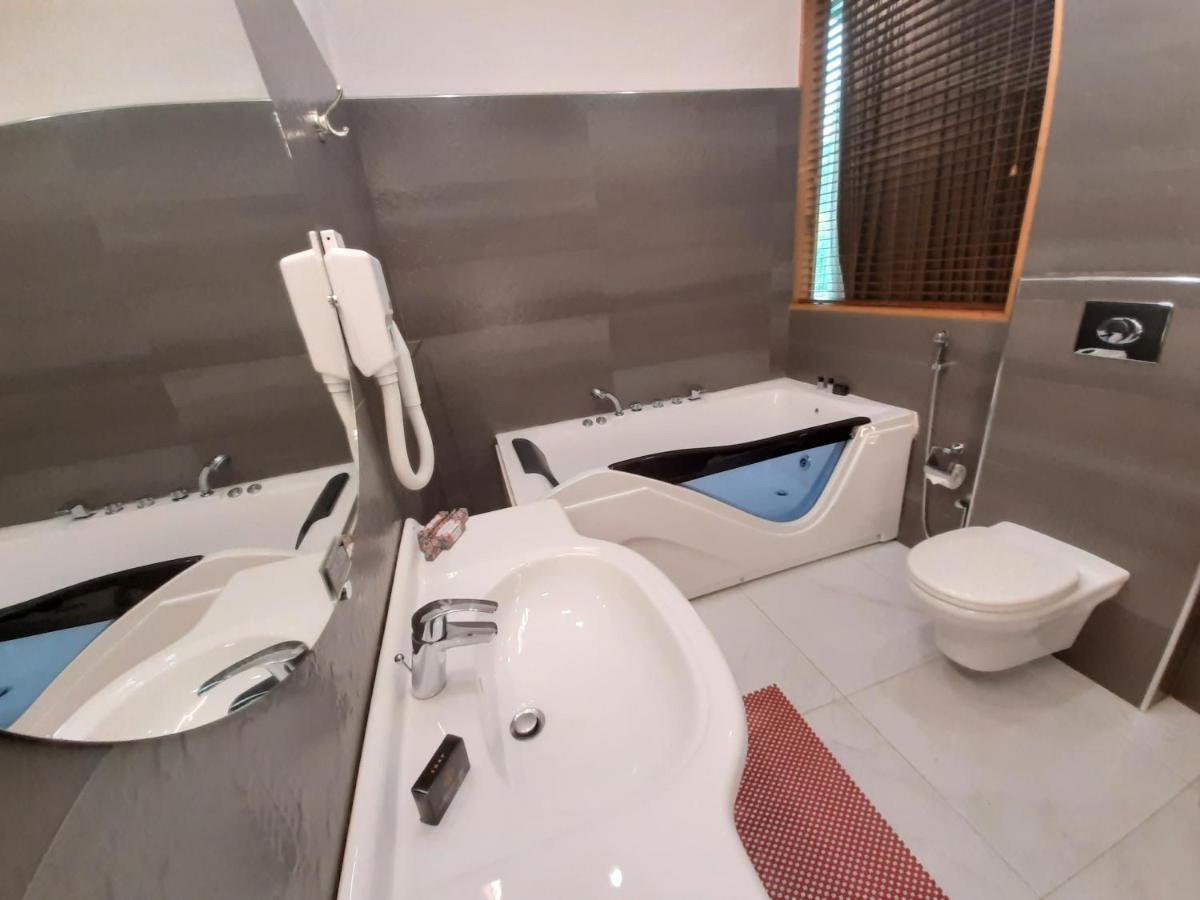 Lawrence View Hotel, 라호르 외부 사진