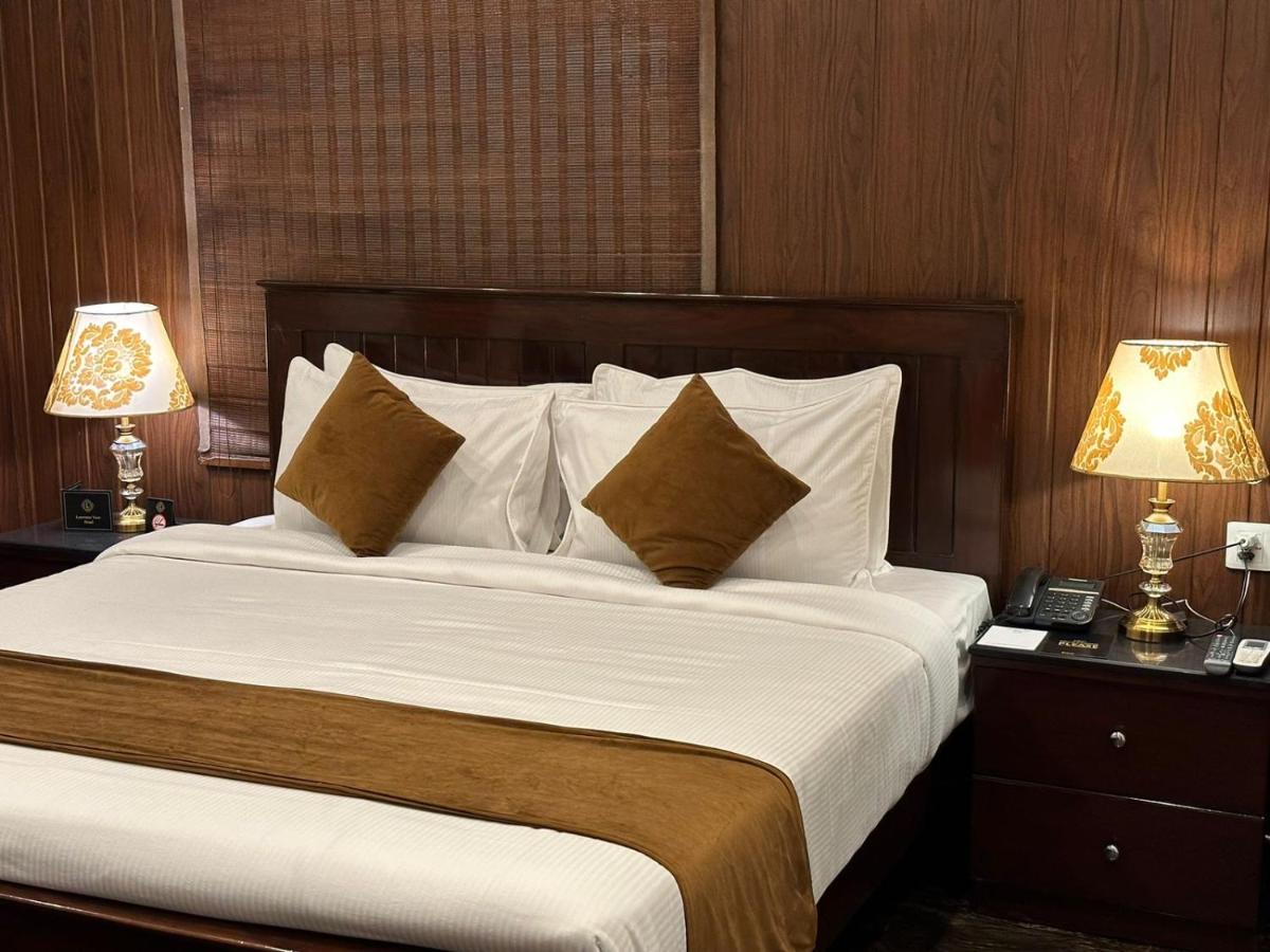 Lawrence View Hotel, 라호르 외부 사진