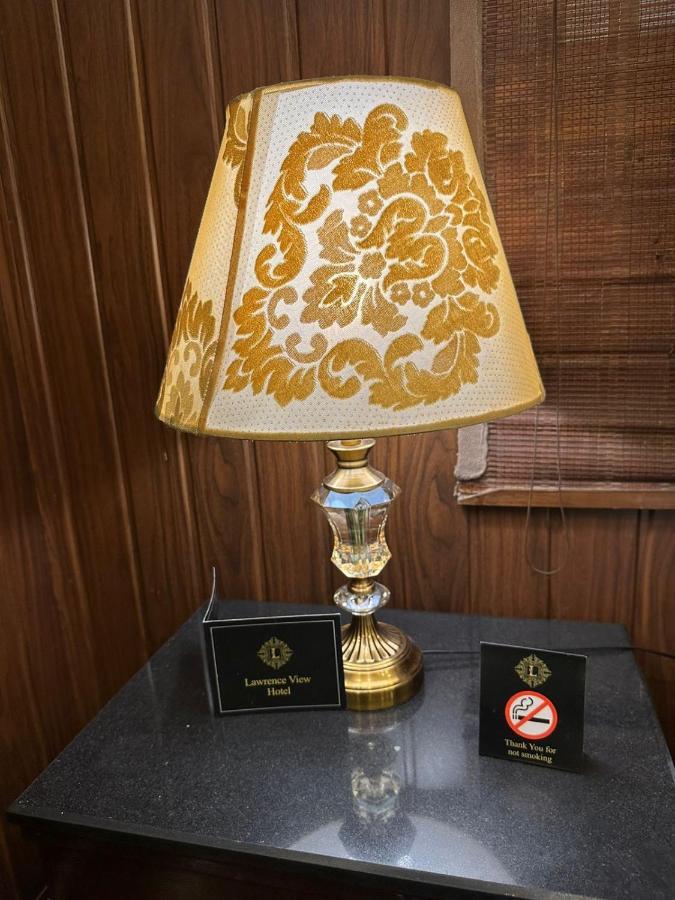 Lawrence View Hotel, 라호르 외부 사진